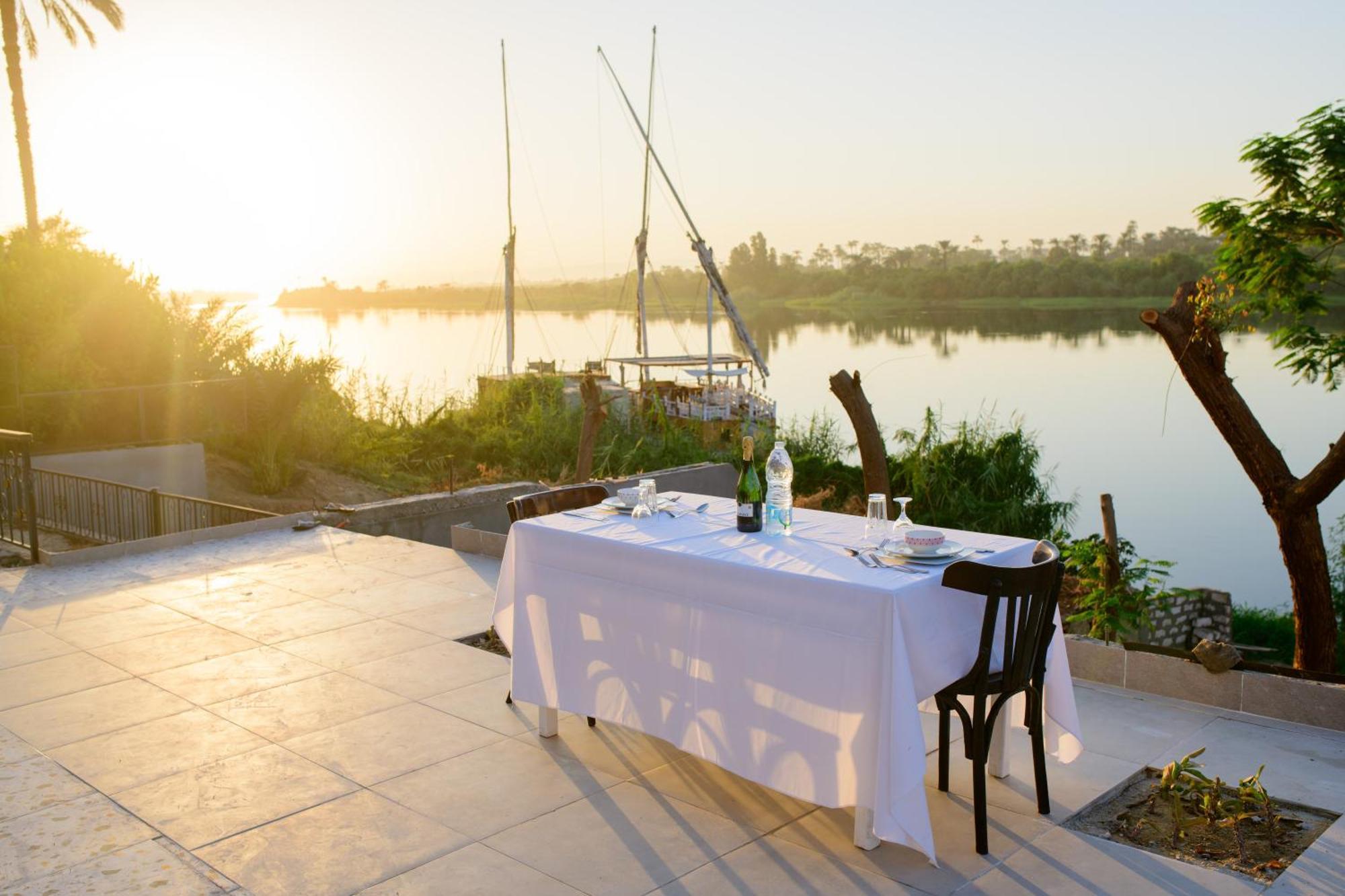 Eyaru Palace Nile View ลักซอร์ ภายนอก รูปภาพ